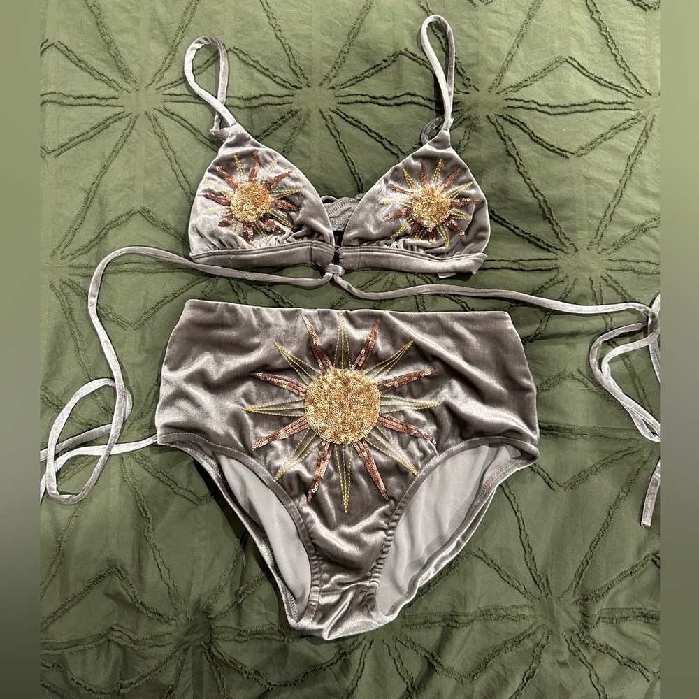 Velvet rave set